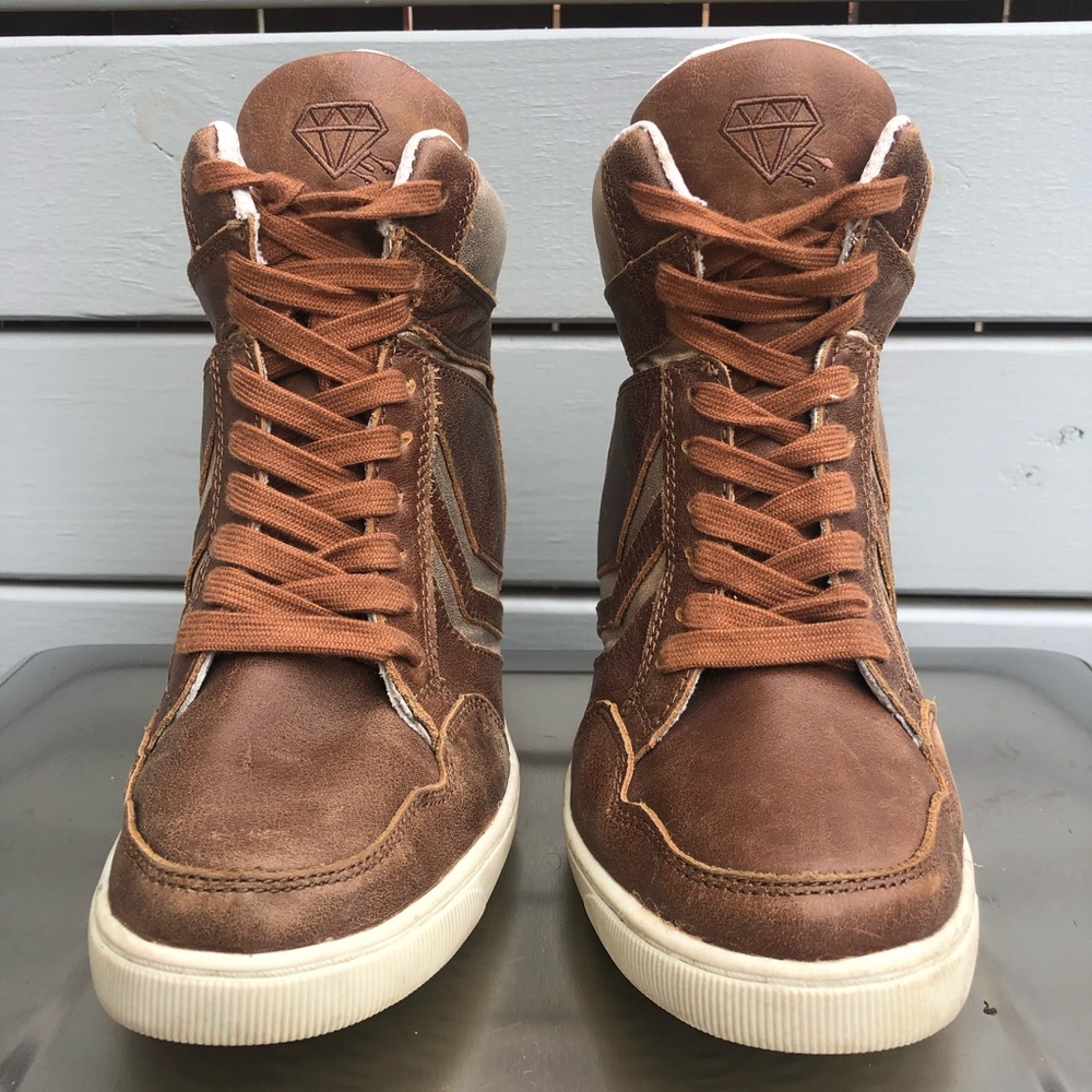 Hidden heel sneakers